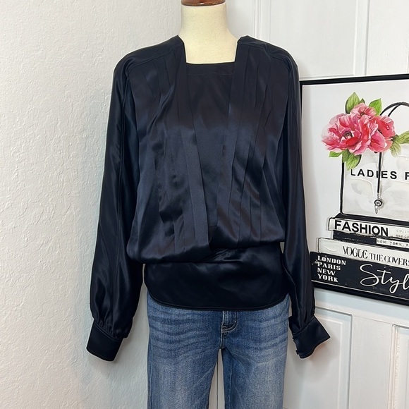 Vintage Escada Navy Blue Silk Blouse Size 36/6US - Picture 1 of 8